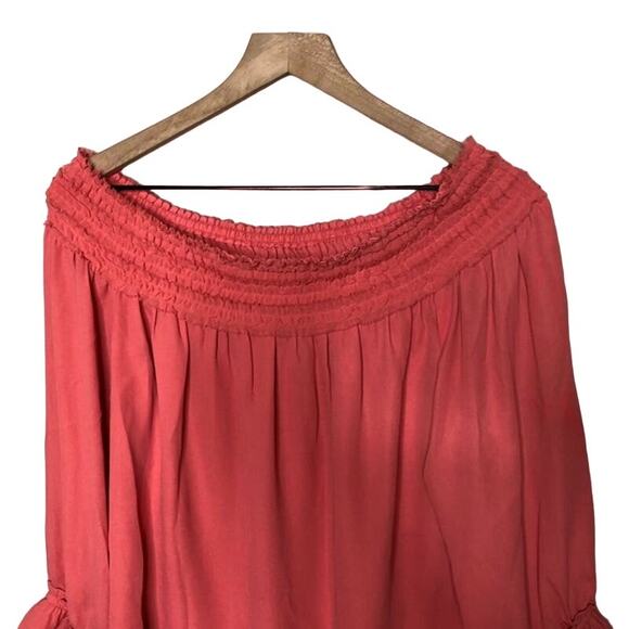 WHBM Coral Pink Off-the-Should Smocked Blouse Size Medium - Picture 6 of 12